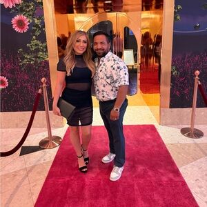 Meet your Posher, Yoli